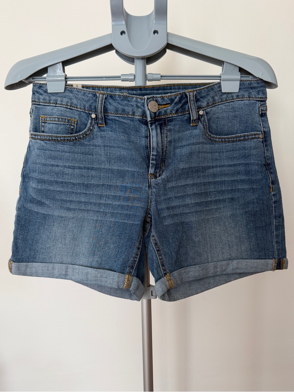 LC Lauren Conrad Medium Blue Rolled Cuff Denim Shorts Size 6